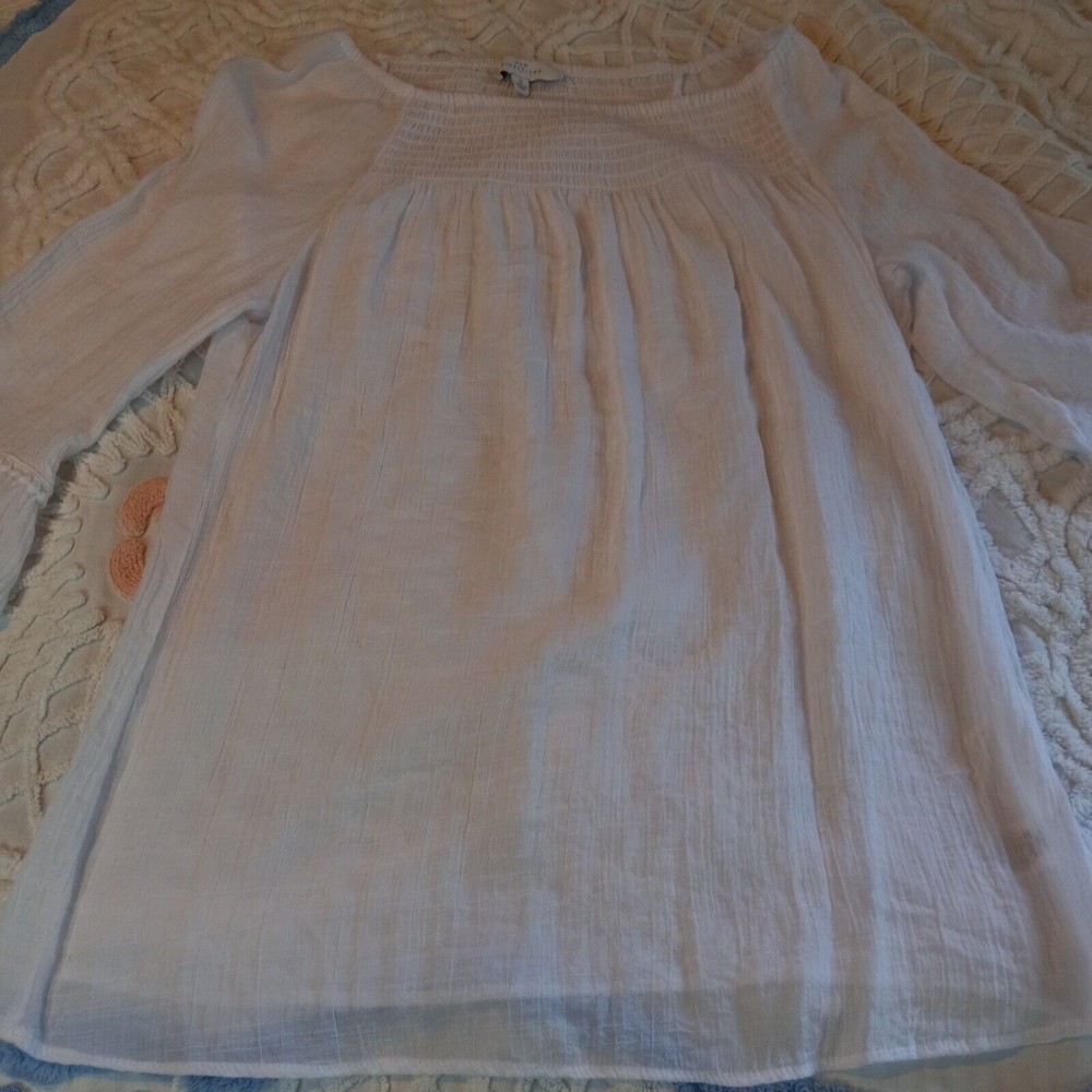 New Directions White Gause Blouse Woman’s Size S Boho Sleeves